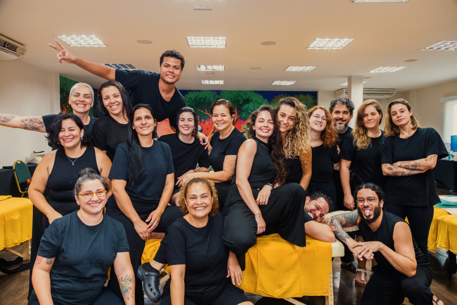 Henrique e os alunos reunidos em uma formação presencial BALM Academy